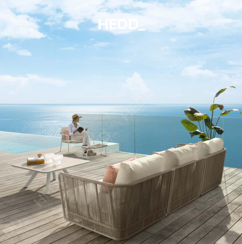Столик Coral Coffee Table